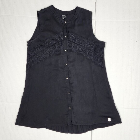 iO Lace Accent Sleeveless Blouse Button Front Top in Black - Picture 9 of 10